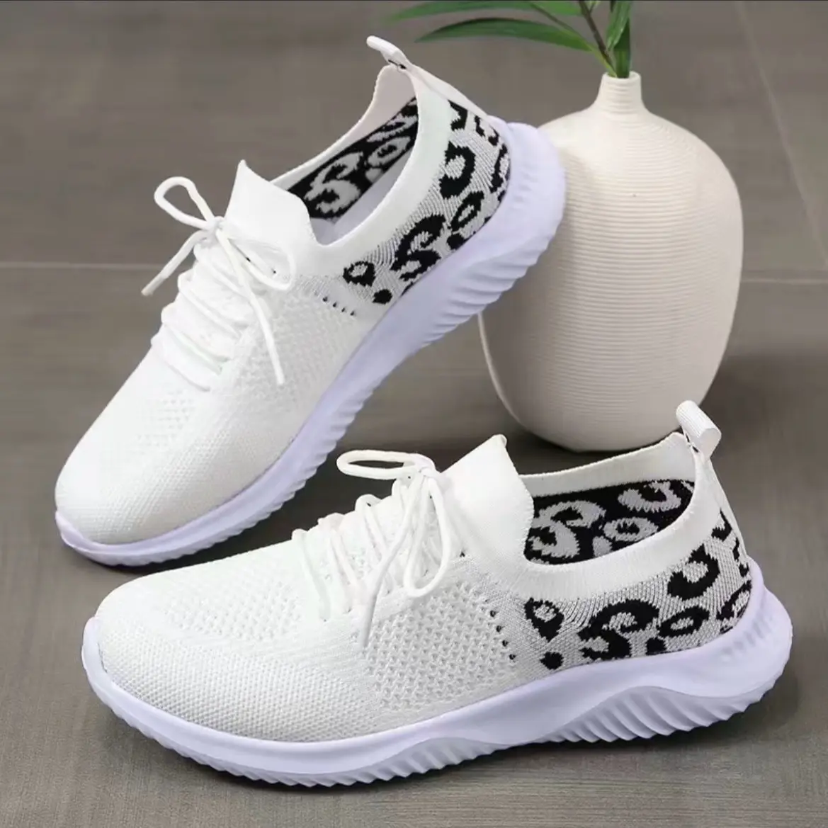 White Cheetah Print