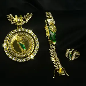 4Pcs San Judas Large Round Pendant Rotating Pendant Necklace Bracelet Ring Set, Inlaid with Rhinestones, Religious Symbol Jewelry, Perfect Gift for Men and Women