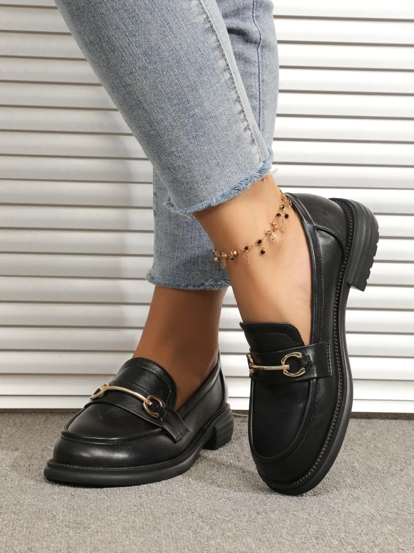 Women's 1 Pair Minimalist Casual Plain Round Toe Slip on Flat Shoes, Simple Design Flats, Minimalist Elegant Temperament Soft Casual Shoes for Daily