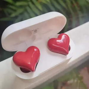 Cute Wireless Bluetooth Headphones Heart Shaped Earphones woman Earphone High Quality Heart Earbuds Girl Gift