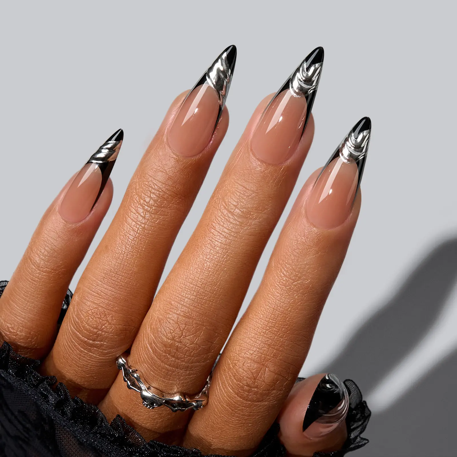 L-Stiletto-Witch's Grasp-509