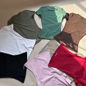 DFYNE's new slim-fit short-sleeved shirt features a cool, breathable, and quick-drying fabric, keeping you dry even during intense workouts.