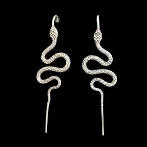 Snake Theme Hiss Earrings - Unique Silver-Tone Snake Design for Stylish Accessory