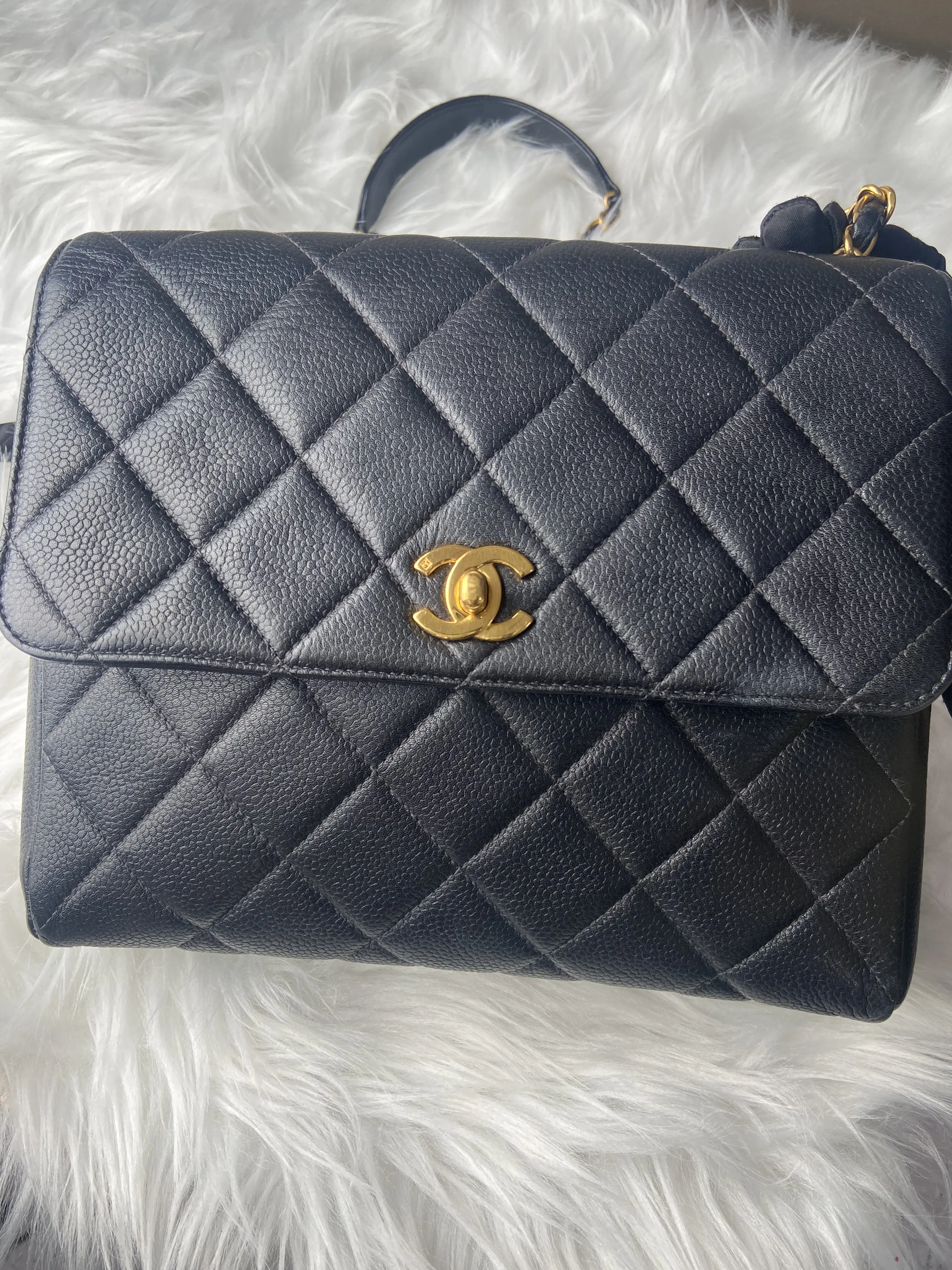 Pre-owned CHANEL leather Crossbody Bags Large Flap Bag Black Caviar Gold Tone Hardware QG0111
