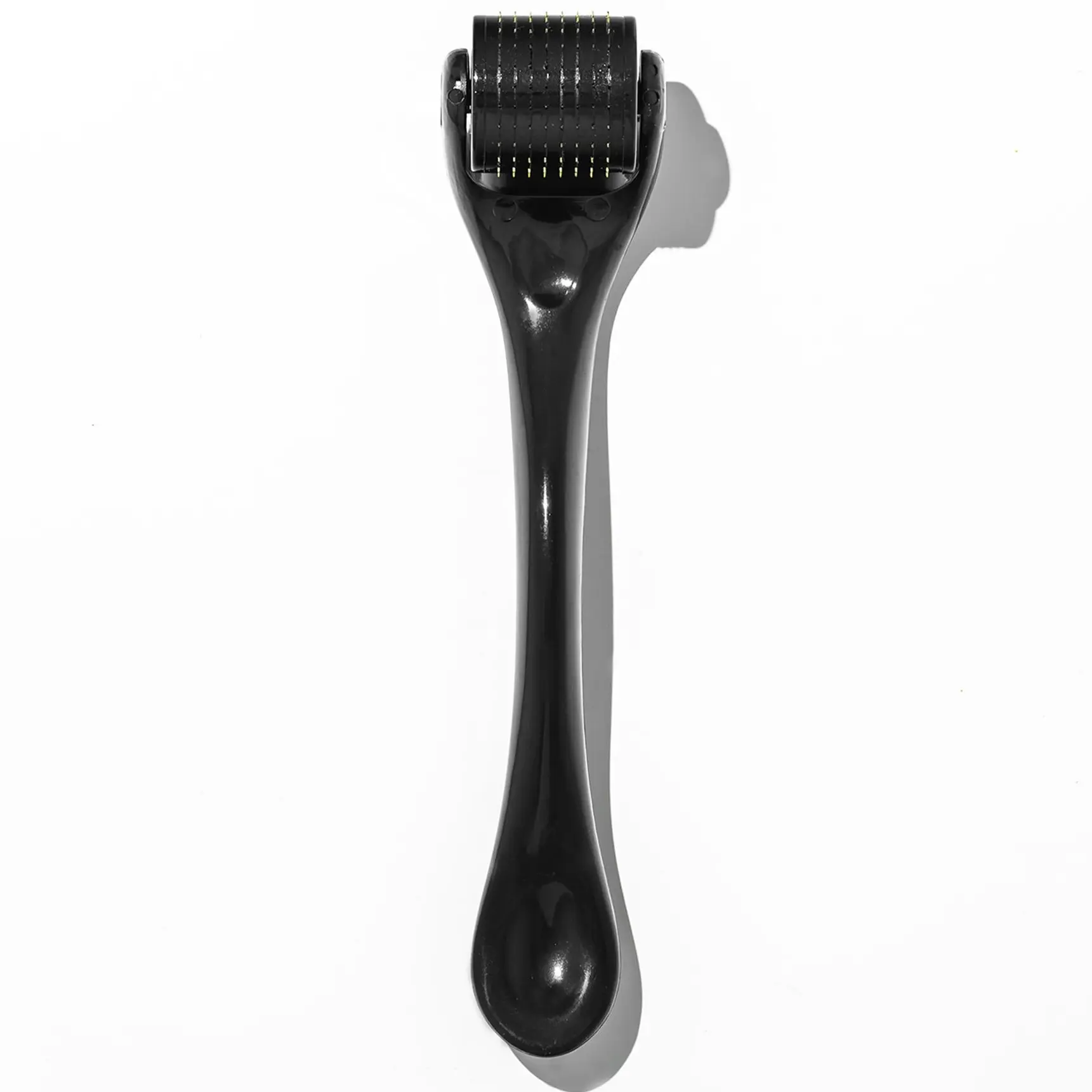 NANNETTE DE GASPÉ Roller Noir with 192 Titanium Micro-needles for Natural Skin Restoration and Smoother Appearance