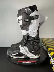 Gaerne SG-22 Boots - Black/White - Size 9 - OPEN BOX
