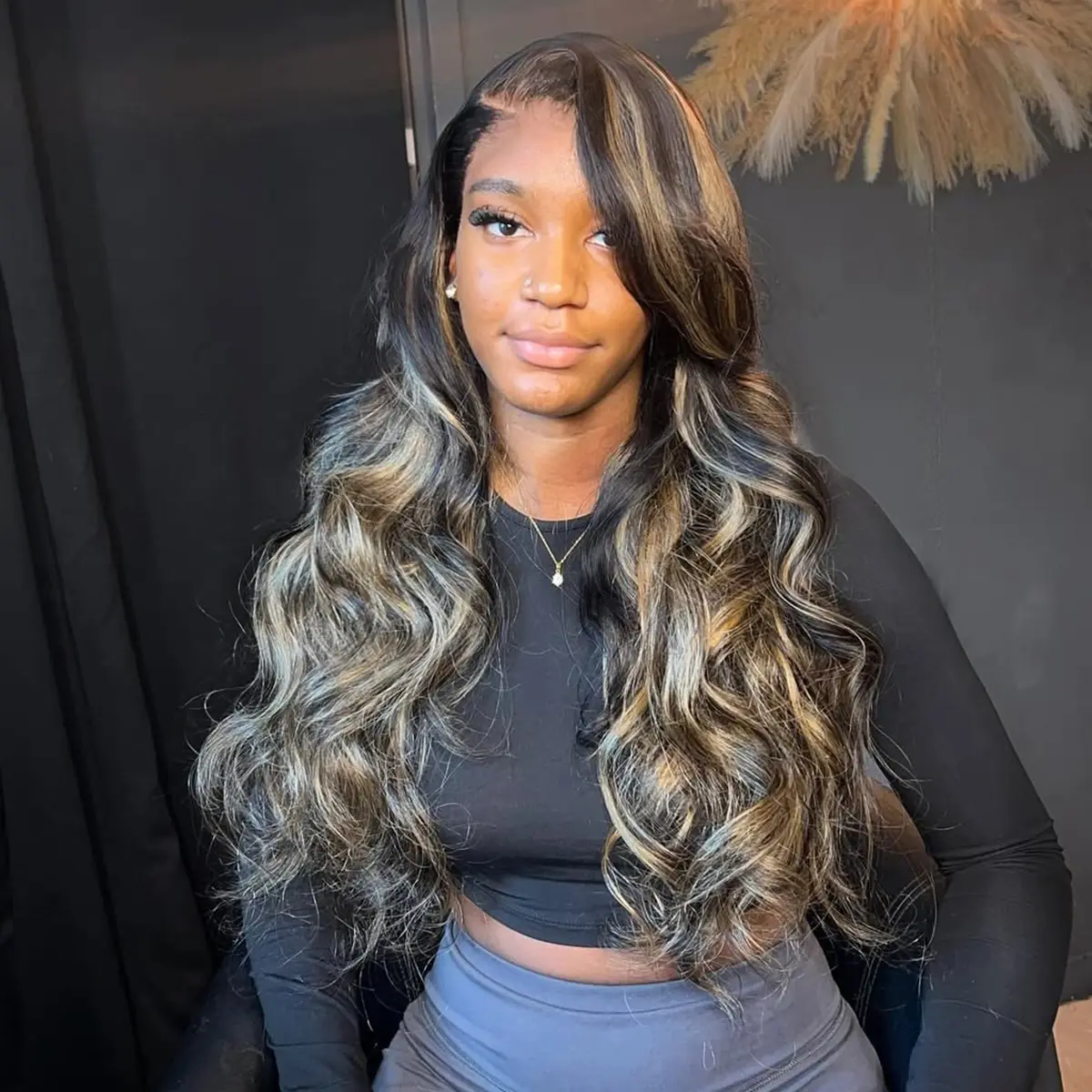 Blonde Ombre Highlight Body Wave Wig Brazilian P1B/27 Balayage Colored Body Wavy 13x4  13x6 Lace Frontal Wigs Pre-Plucked With Baby Hair 180% Density Full Human Hair Wig For Women, Ombre Layered Wigs