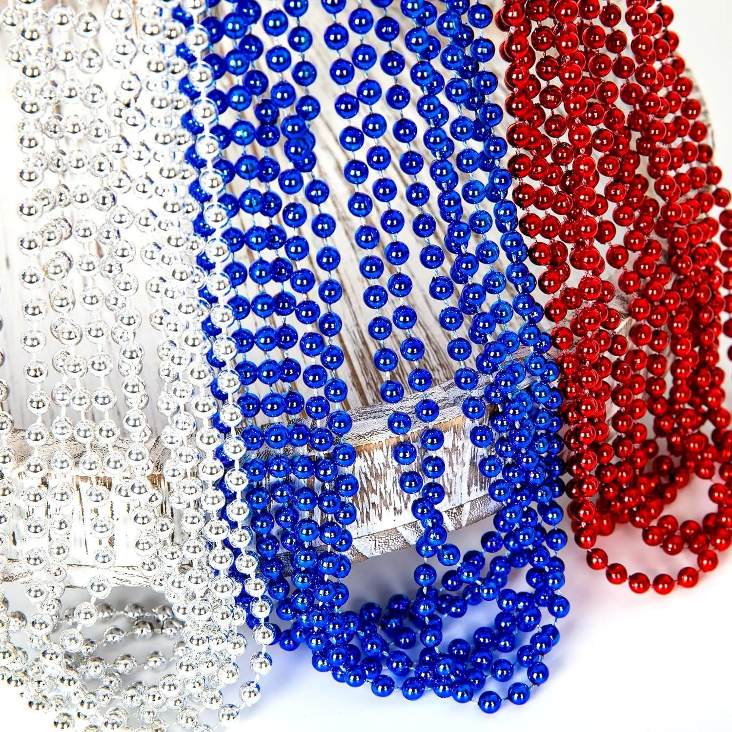 Independence Day Blue Plastic Bead Chain Set, Layered Party Parade Throwbeads, Patriotic Memorial Day Accessories, Beaded Chains