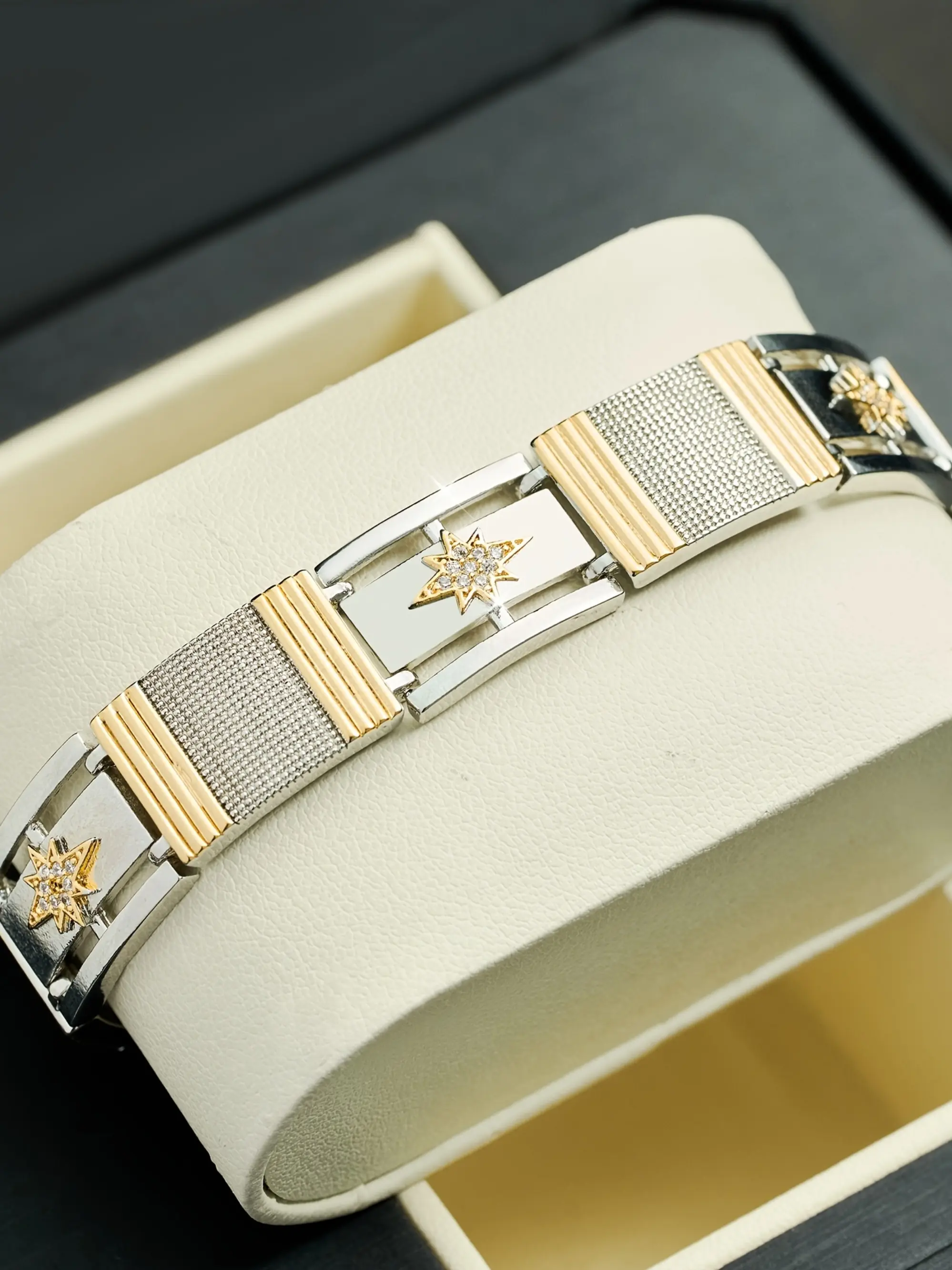 Two tone design set with artificially synthesized zirconia, sparkling fireworks decoration design, unisex bracelet, daily party accessory gift, anniversary, birthday, Father's Day perfect choice - fashionable luxury style, fashionable jewelry accessories
