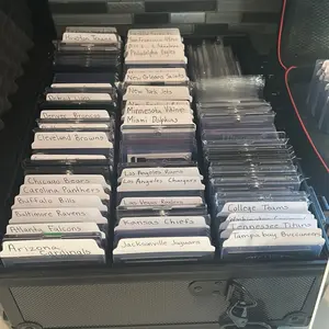 Single sports or trading card