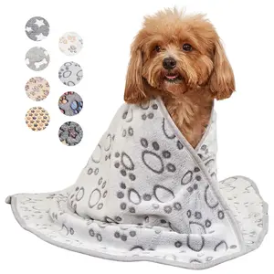 Plush and soft puppy and kitten blankets are suitable for dog cage beds, dog blankets, and pet blankets. They are suitable for medium-sized and large dogs, kittens, hamsters, and other small animals and can be washed with water
