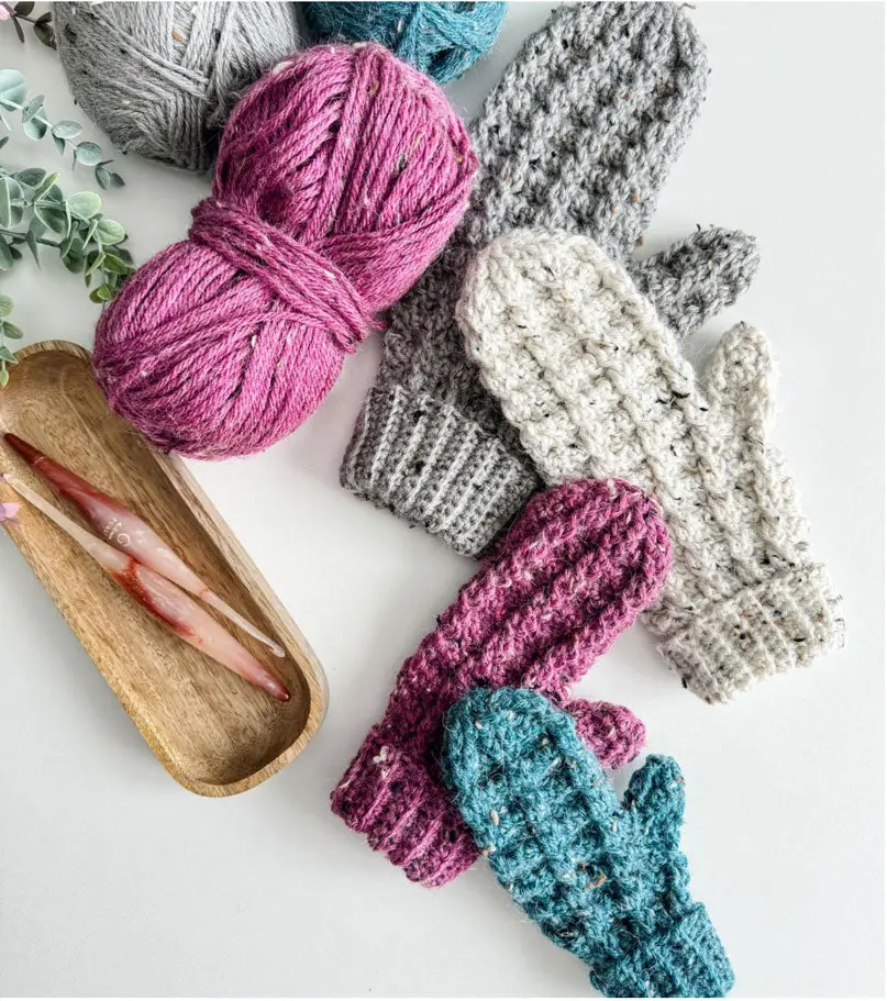 Winter Wonder Cable Crochet Mittens