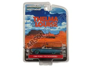 CHASE 1966 Ford Thunderbird Convertible - Thelma & Louise (Hollywood Series 34) Diecast 1:64 Scale Model - Greenlight 44940E