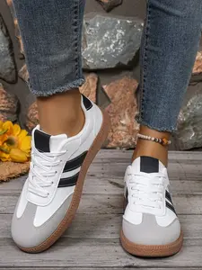 Striped Women's Training Shoes, Flat Lightweight Casual Sports Sneakers, Comfortable All-Day Wear, Perfect for Daily Activities, Casual Sporty Sneakers