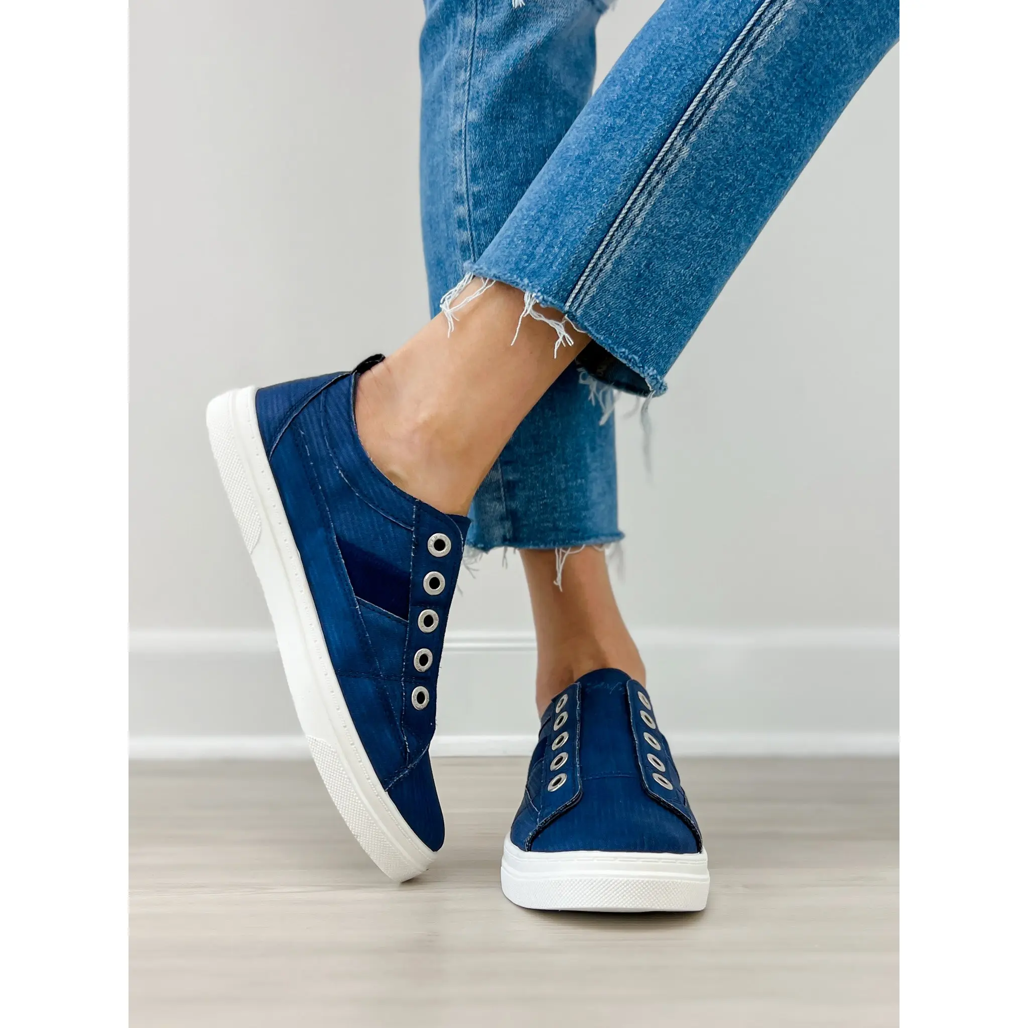 Blowfish Malibu Hangout Slip On Tennis Shoes in Navy