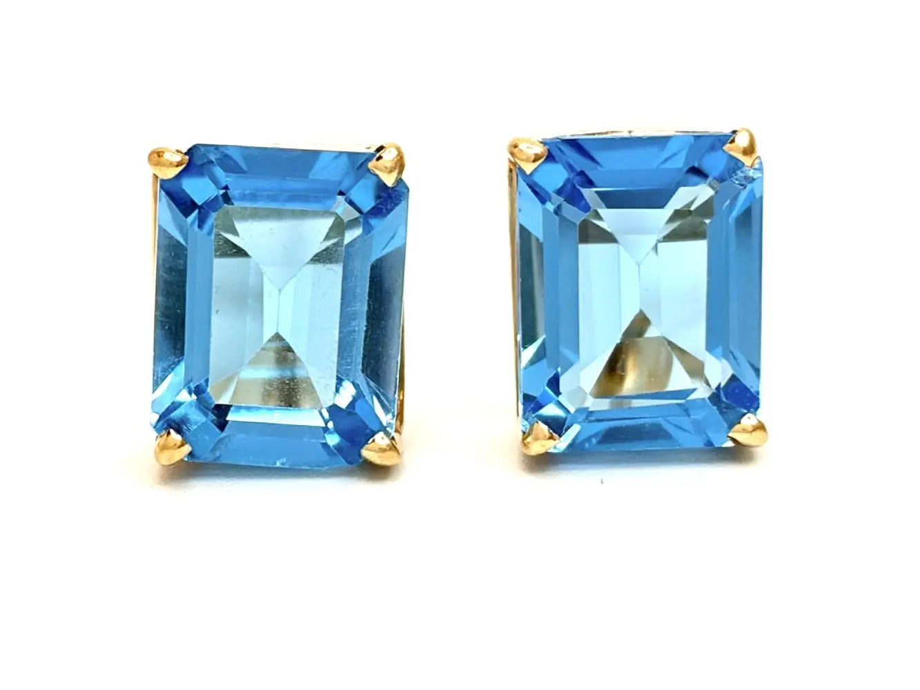 14K Gold Blue Topaz Stud Earrings