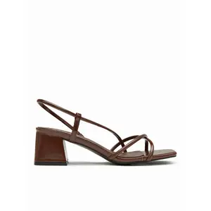 Cider STRAP SQUARE TOE CHUNKY HEEL SANDALS