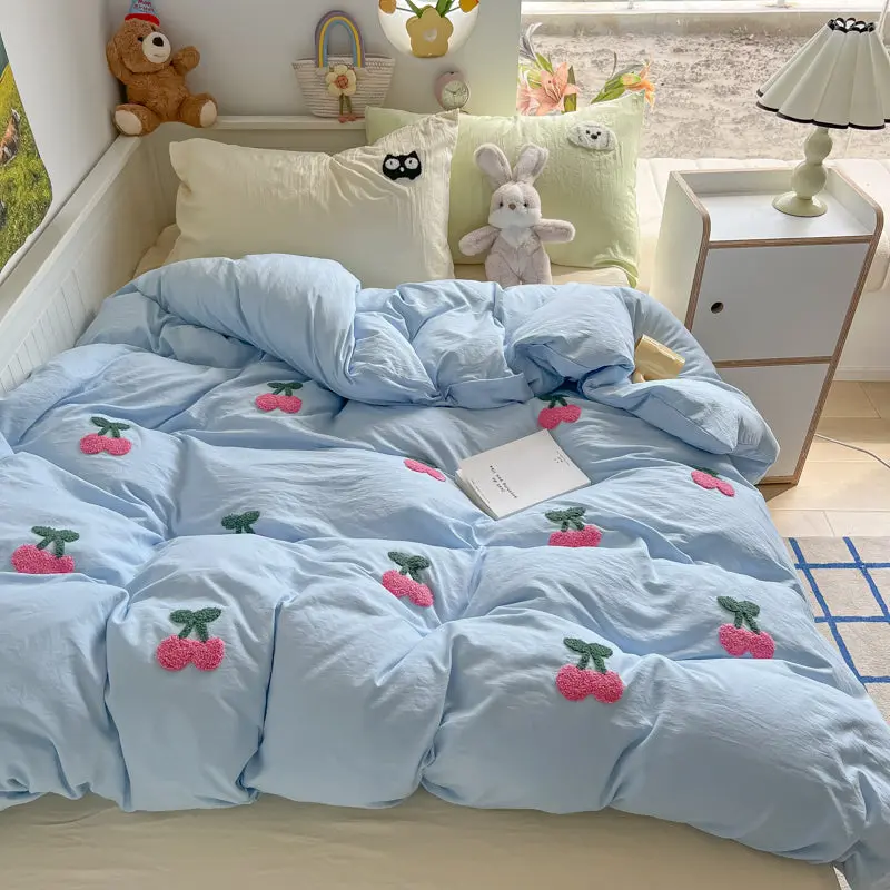 Daisy Puff Bedding Set – Embroidered Floral Duvet