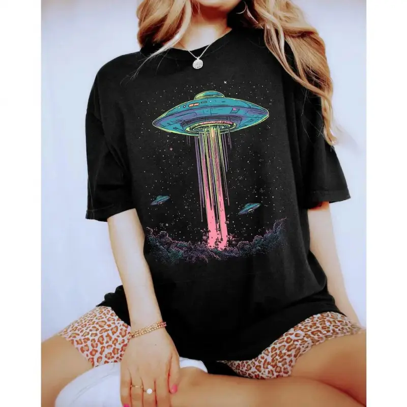good breathability.Retro alien abduction T-shirt, psychedelic space UFO pattern T-shirt, outer space pattern T-shirt, psychedelic galaxy print, funny sci-fi T-shirt, 100% cotton unisex T-shirt