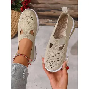 Women's Solid Color Low Top Sneakers, Lightweight Slip Ons, Casual Comfortable Breathable Sports Running Shoes, All-match Basic Shoes for Daily Wear