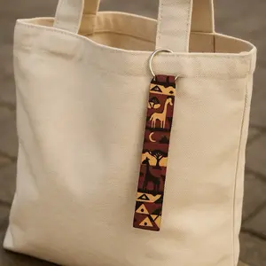 Safari-Inspired Keychain - Beaded Design with Animal Motifs, Adjustable Loop Attachment, Ideal for Everyday Use