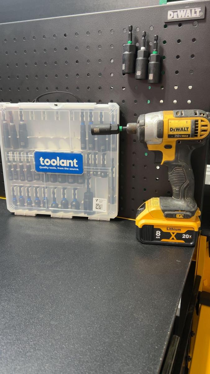 Item: Assorted - 34pcs