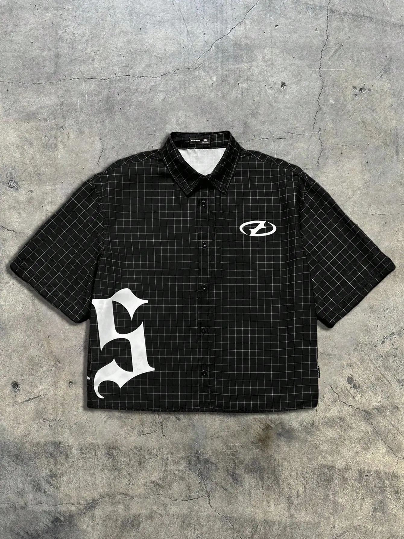 RT Men's Oversized Letter Plaid Short Sleeve Woven Shirt Streetwear Button Up Casual Top Harajuku Loose Fit Hip Hop Summer Outfit