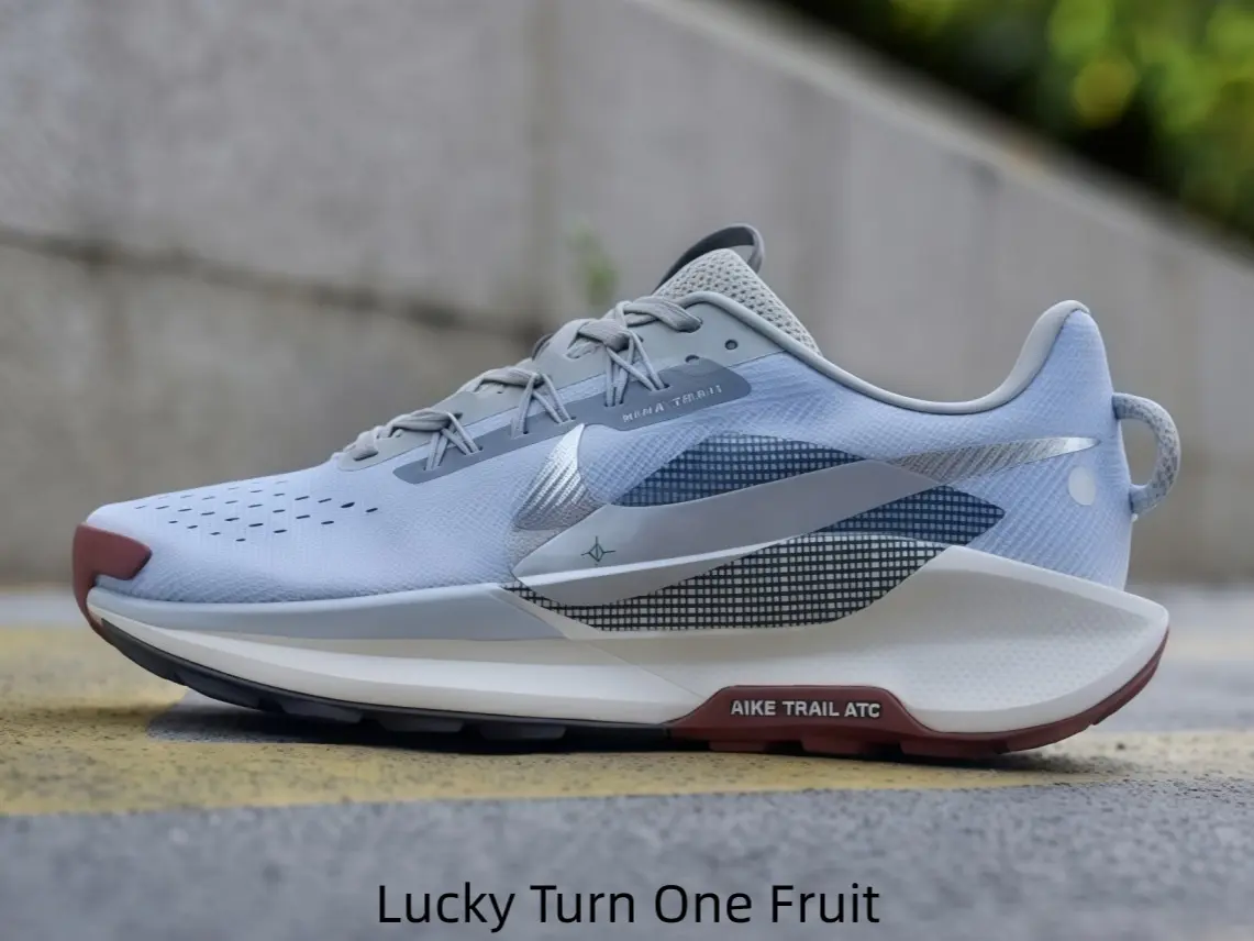 Lightweight foam cushioned athletic shoes ease lingering foot soreness after hours of walking, acting as a dependable daily footwear pick amid crowded morning rush-hour urban commuting scenarios