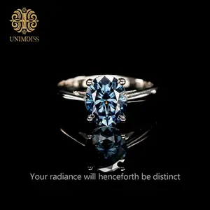 Unimoiss 3 Carats Oval Four-Prong 7A Lab-Created Moissanite Ring, S925 Silver Signature Oval Ring, Non-Fading Hypoallergenic.​Unisex and versatile, perfect for daily wear, parties, banquets, and gift-giving for occasions like birthdays and anniversaries.