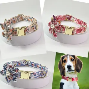 Floral Print Dog Collar, Leash, with Safety Buckle, Cute Flower Decoration Pet Collar, Fashionable Pet Collar Suitable for Small and Medium Dogs and Cats Valentine's Day