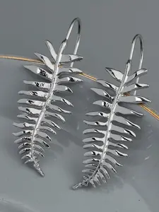 Vintage Metal Artisan Fishbone Earrings for Women, Hook Style Drop Earrings, Rustic Chic Jewelry for Modern Fashion, Trendy Jewelry, Shining Earrings