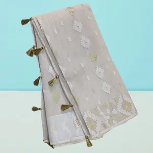 Pristine White Handloom Dhakai Jamdani Saree: Breathable Cotton, Ethnic Motifs