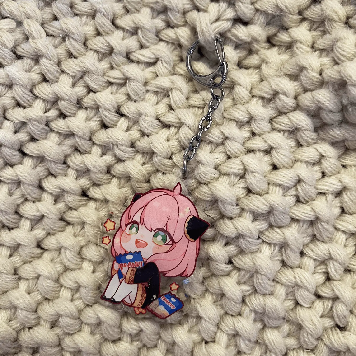 ANYA WITH PEANUTS ACRYLIC KEYCHAIN