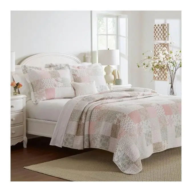 Laura Ashley Celina Patchwork Pink Full Queen Quilt-Sham Set