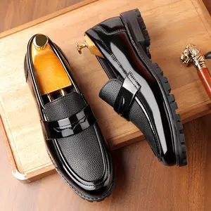 UOSO 1 Pair Men'S Slip-On Loafers - Black Synthetic Cover Casual & Business Shoes with Rubber Sole, Comfortable Round Toe Design for Casual Attire, Office, and Formal Events, Stylish Loafers |   Sleek Black Loafers |   Synthetic Cover Loafers