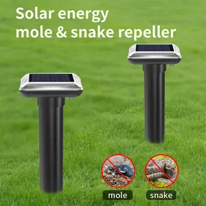 Solar Energy Mouse Repellent Device, Ip66 Waterproof Plug-And-Play Ultrasonic Snake Repeller, Outdoor Use for Rabbits, Squirrels, Gophers, Gardens