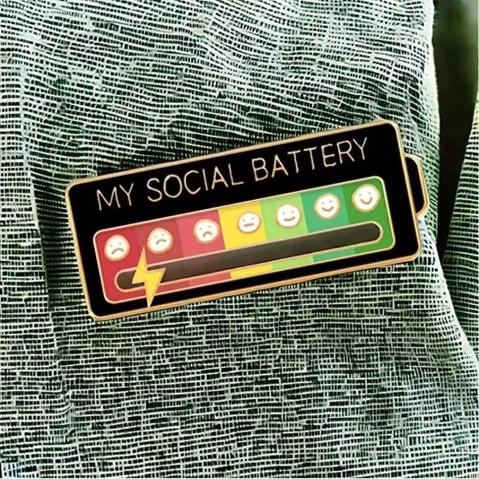 Sliding Social Battery Mood Expression Badge, 7-Day Mood Tracker Pin for Backpacks and Vests, Easy to Use Accessory, Clothes, Everyday Wear, Social Meter