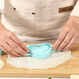 1pc Dumpling Mold, Heart-shaped Design Dumpling Mold, Kitchen DIY Dumpling-making Tool, Suitable for Quickly Making Dumplings as a Kitchen Tool for Family Lunch and Dinner