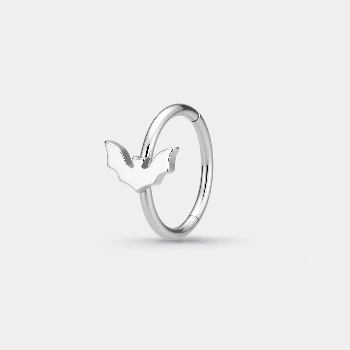 OUFER Stainless Steel 20G 7mm Plain Bat Hinged Segment Nose Ring