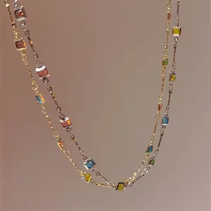 Bohemian vintage necklace featuring multicolor natural gemstones; ideal for carnival holidays and versatile for parties and vacation occasions; elegant women’s fashion accessory (1 piece).