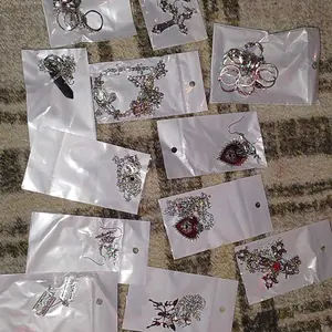 33Pcs Grunge Vintage Punk Necklace Jewelry Set Gothic Earrings Fairy Butterfly Boho Crystal Y2k Cross Pendent Butterfly Heart Choker Goth Stackable Knuckle Rings Adjustable Y2k Accessories for Women Men