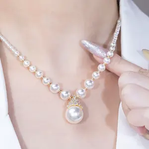 LisiZen French Style Imitation Pearl Necklace, Chic Elegant Statement Jewelry, Luxury Fashion Collarbone Chain for Women DZXL3431 Sparkling Crystal Accents Luxurious Gold Plating