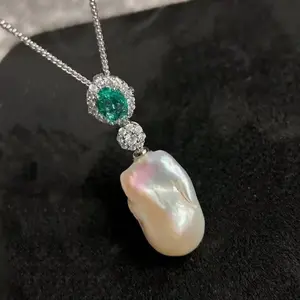 Natural freshwater pearl Baroque pearl pendant, retro and dynamic