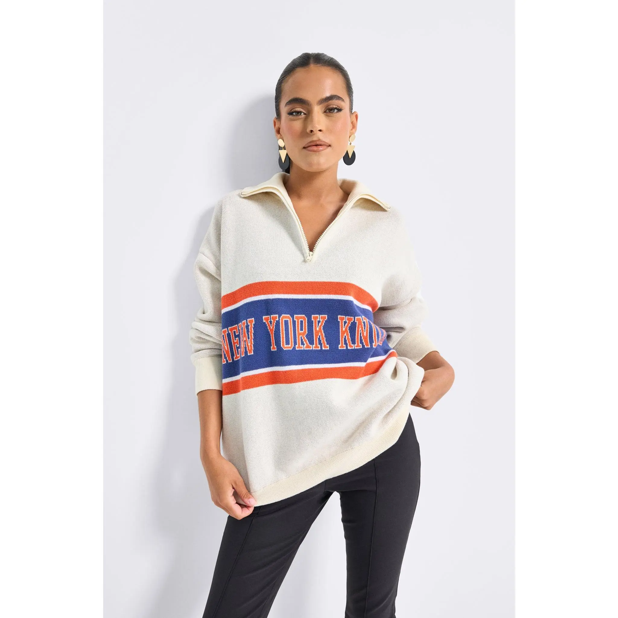 Knicks Team Stripe Quarter Zip Sweater