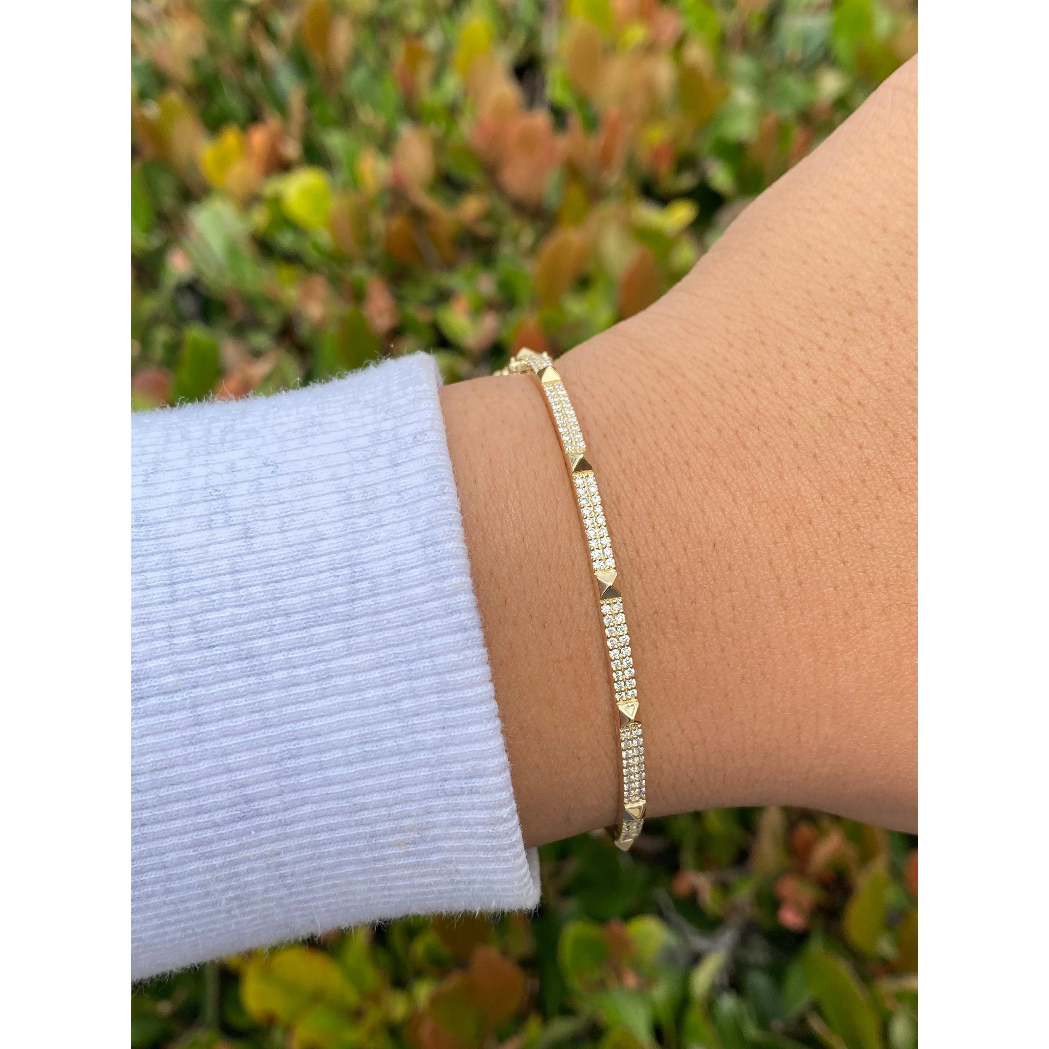14K Gold Mini Spiked Diamond Bangle