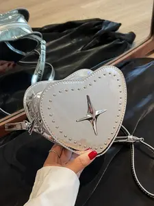 Y2K style heart-shaped shoulder bag, simple and versatile solid color heart-shaped women's single shoulder crossbody bag, gothic punk style trendy decorative crossbody bag, party bag, Heart studded bag, suitable for parties