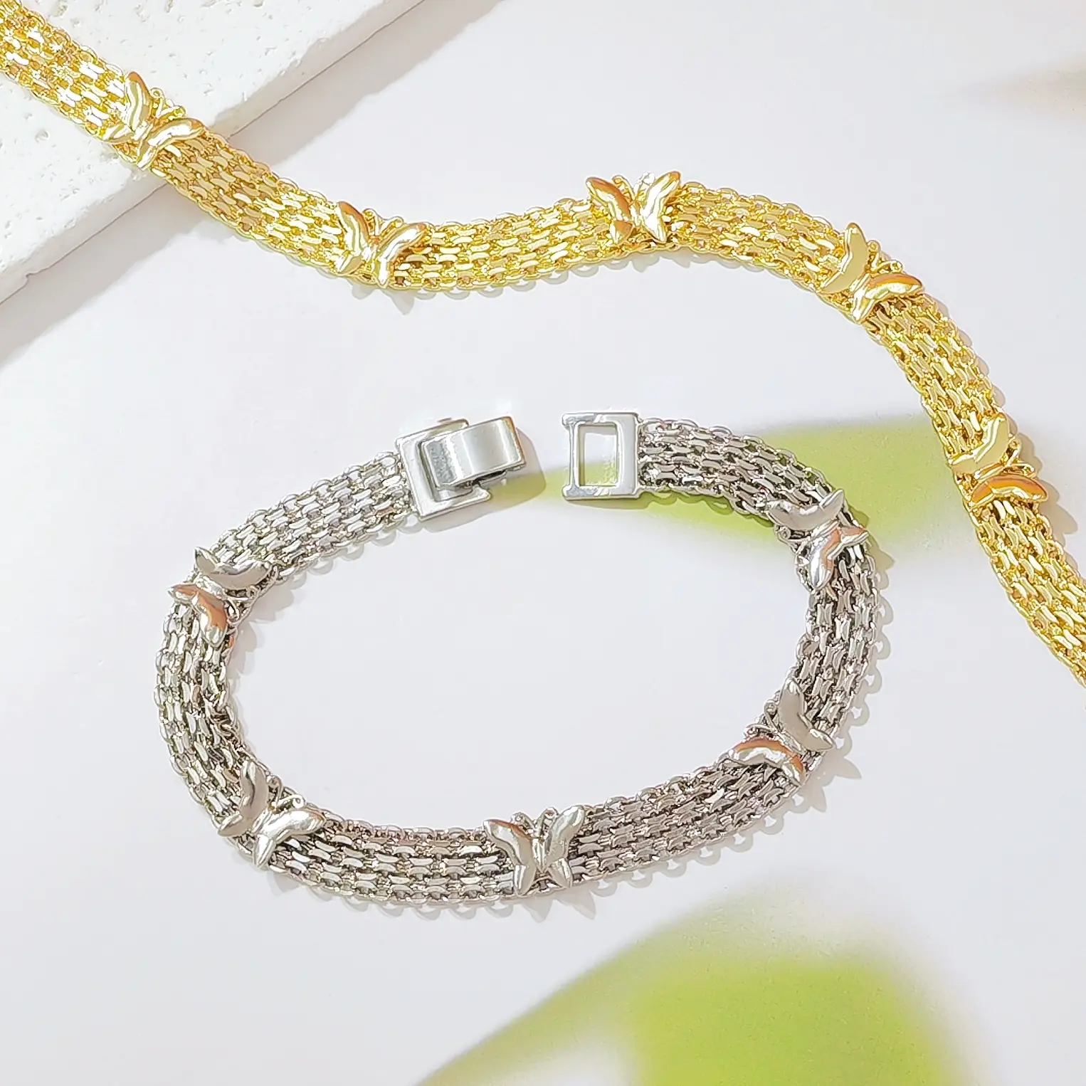 Women's Vintage Butterfly Woven Chain Bracelet - Gold-Silver Tone Wide Link Elegant Bangle with Dainty Butterfly Charm, Costume Jewelry for Daily Wear & Special Occasions