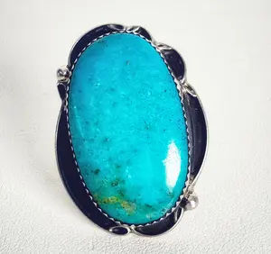 NAVAJO HANDMADE KINGMAN TURQUOISE RING STAMPED BY BERNADINE BEGAY (SIZE 8) (MW 40)