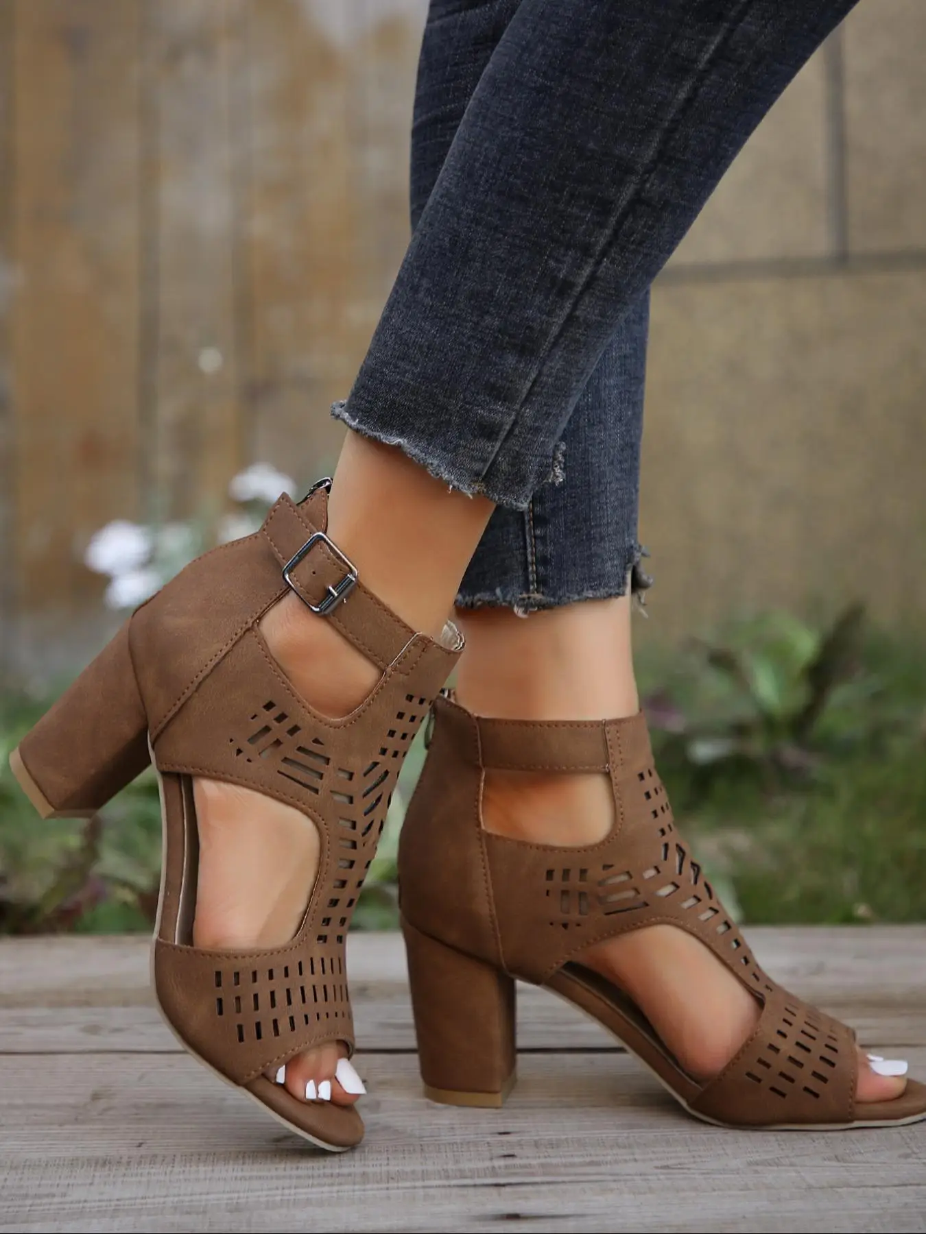 Women's Summer 2024 Fashionable Solid Color Hollowed-out Zipper High Heel Sandals, Peep Toe Sandals Chunky Heel, Ankle Strap Pumps Shoes for Party