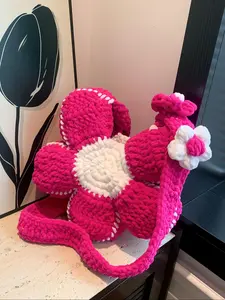 Women's Cute Flower Design Crochet Handmade Bag, Fashionable Crossbody Bag for Daily Used, Casual Trendy Versatile High-quality Daily Commuting Bag